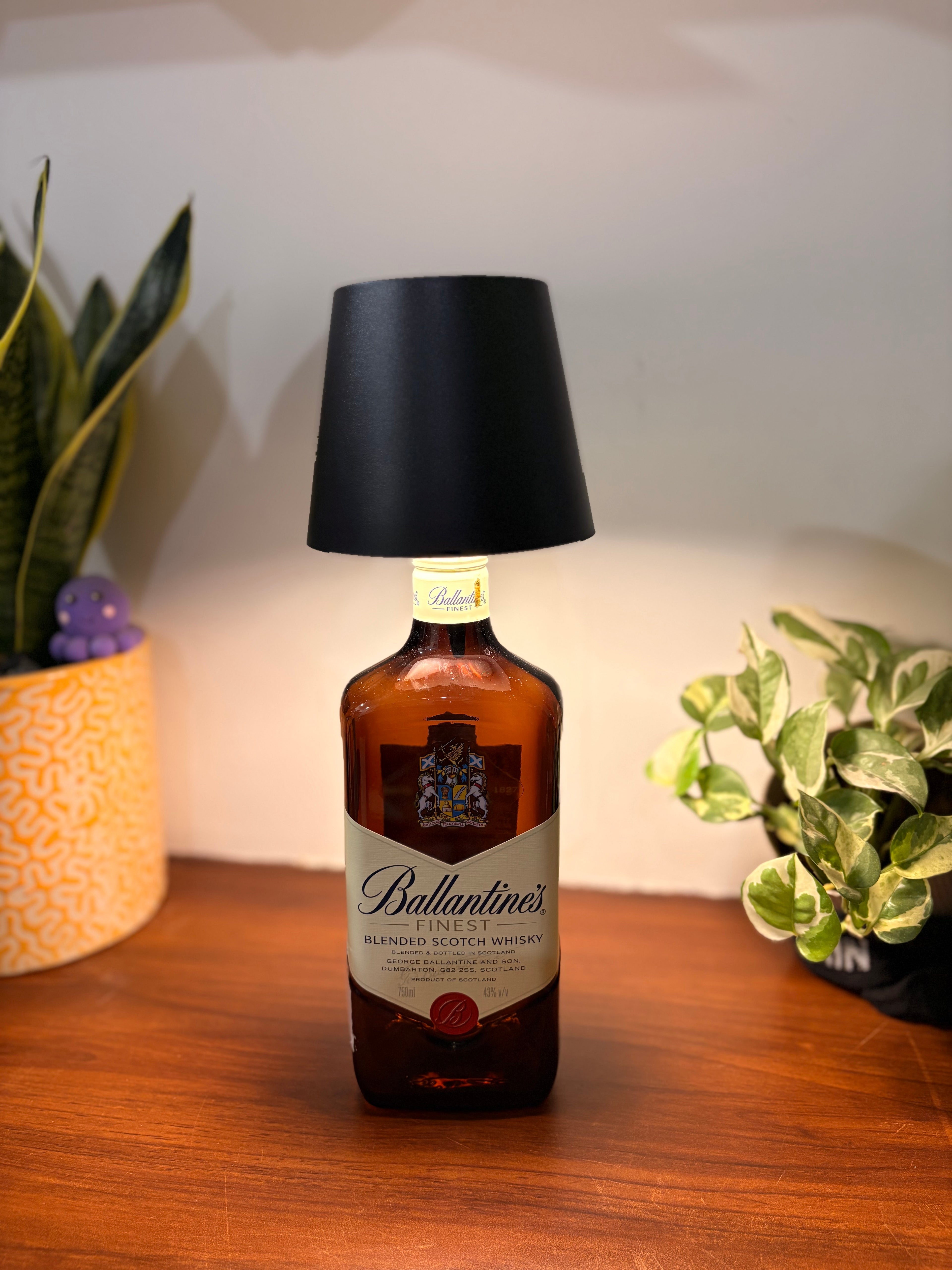 Ballantine’s Wireless Lamp