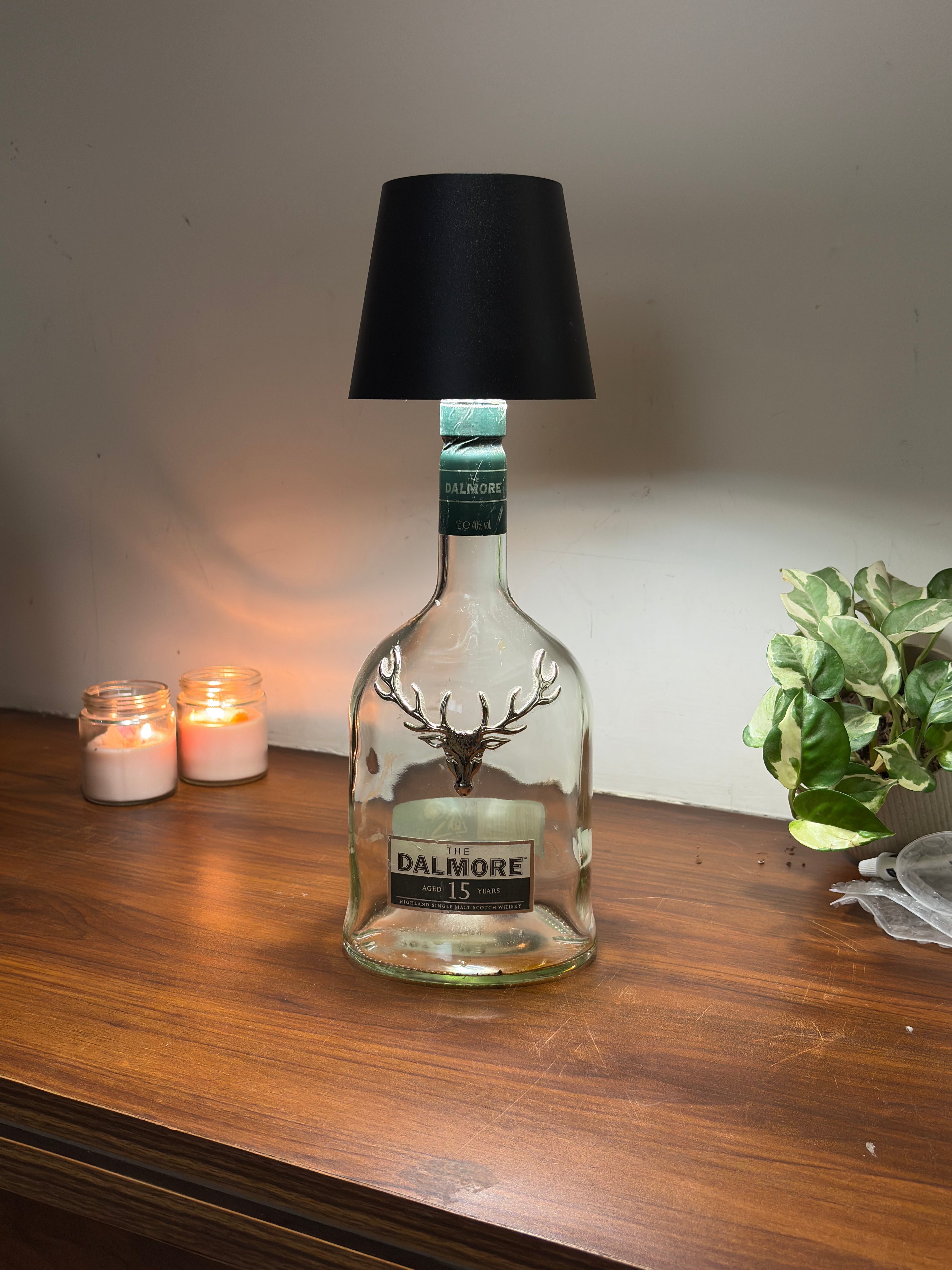 Dalmore Wireless Lamp